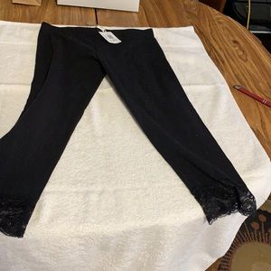 Nadine West Black Capris Leggings Size Medium